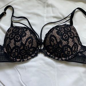 Victoria’s Secret very sexy push-up